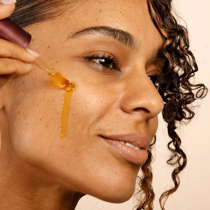 Multi-Vitamin + Antioxidants PM Facial Oil Model