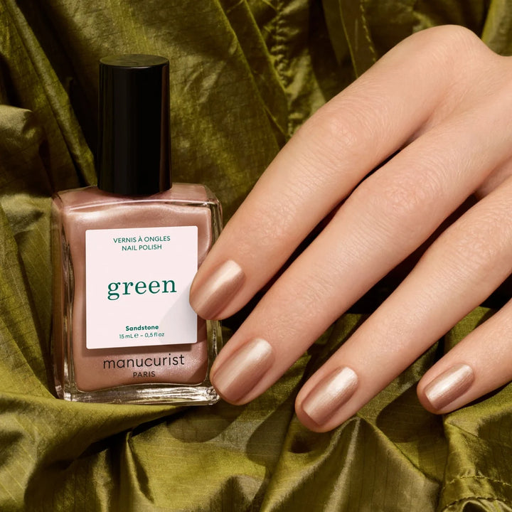 Manucurist Sandstone perlmuttbrauner Nagellack mit mineralischem Schimmer