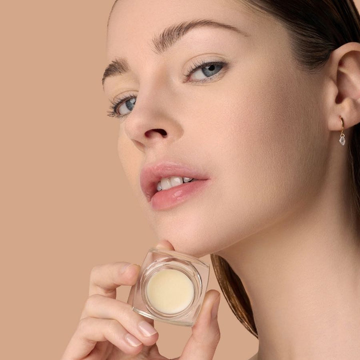 Gepflegte Lippen mit Le Rouge Français Achille Multi-Use Balm