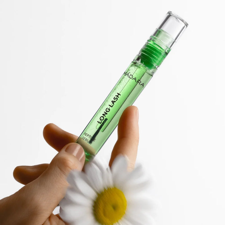 MÁDARA Long Lash Serum für längere, dichtere Wimpern