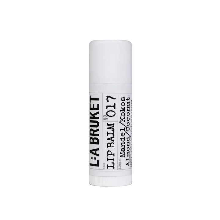 L:A Bruket 017 Lip Balm Almond / Coconut 14 g – natürlicher Lippenbalsam im extragroßen Stick