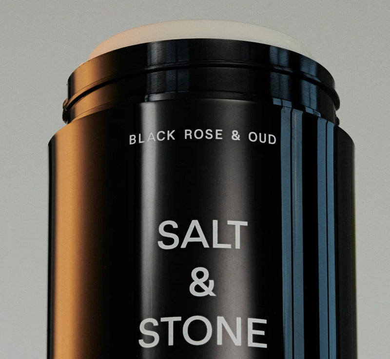 Salt & Stone Déodorant Naturel Extra Fort Rose Noire & Oud Close up