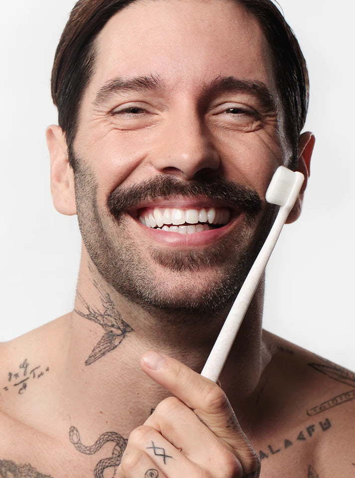The Smilist Modèle masculin de brosse à dents de polissage Pro