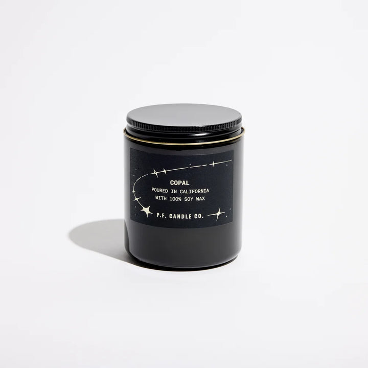 Copal Celestial Candle von P.F. Candle Co. - von den Sternen