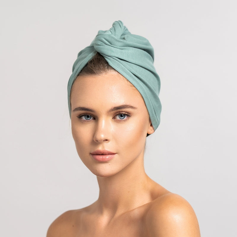 Bamboo Turban Towel with Button | Mint green model