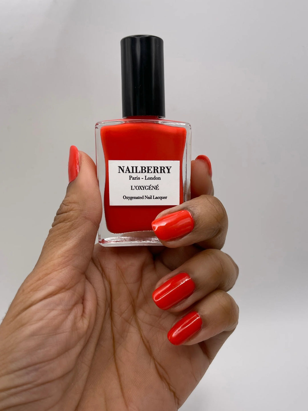 L'OXYGÉNÉ CHERRY CHÉRIE von Nailberry - Nägel