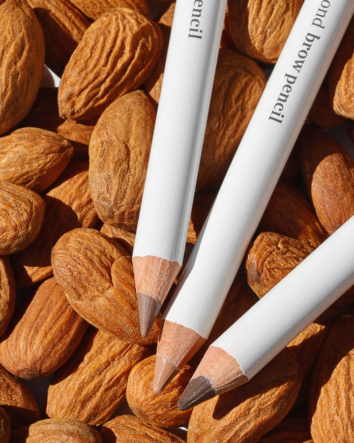 Ere Perez Almond Brow Pencil Pristine mit Mandelöl