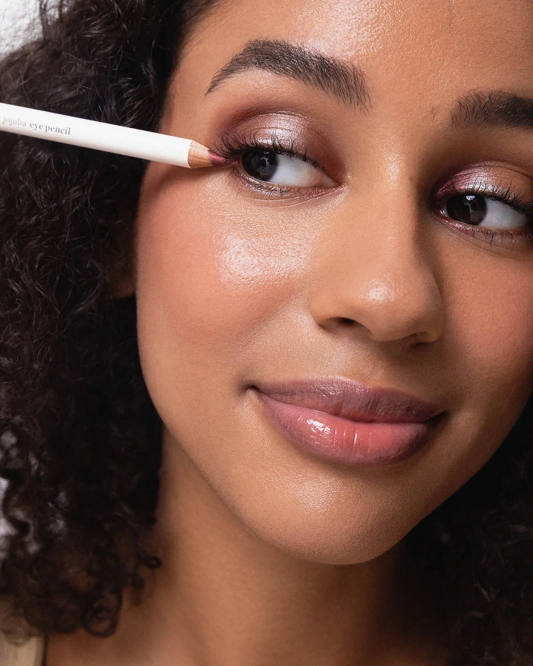 Jojoba Eye Pencil copper - anmutig auf dem Augenlid