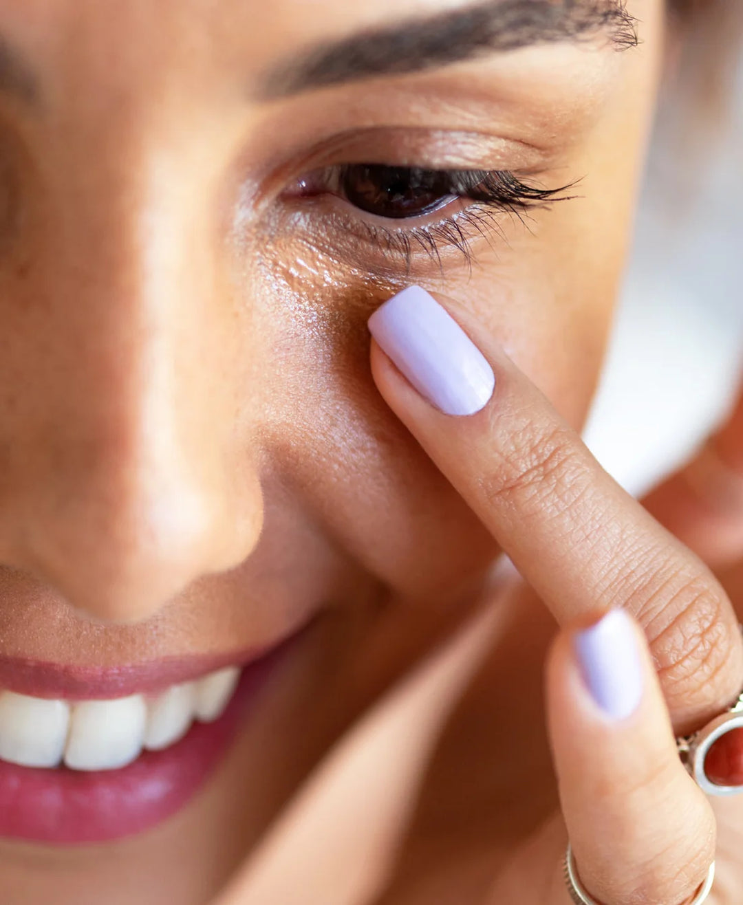 Ere Perez Lychee Crème Corrector Cinco - unter dem Auge