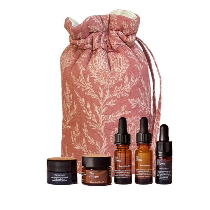 The Glow Essentials mit 5 Produkten
