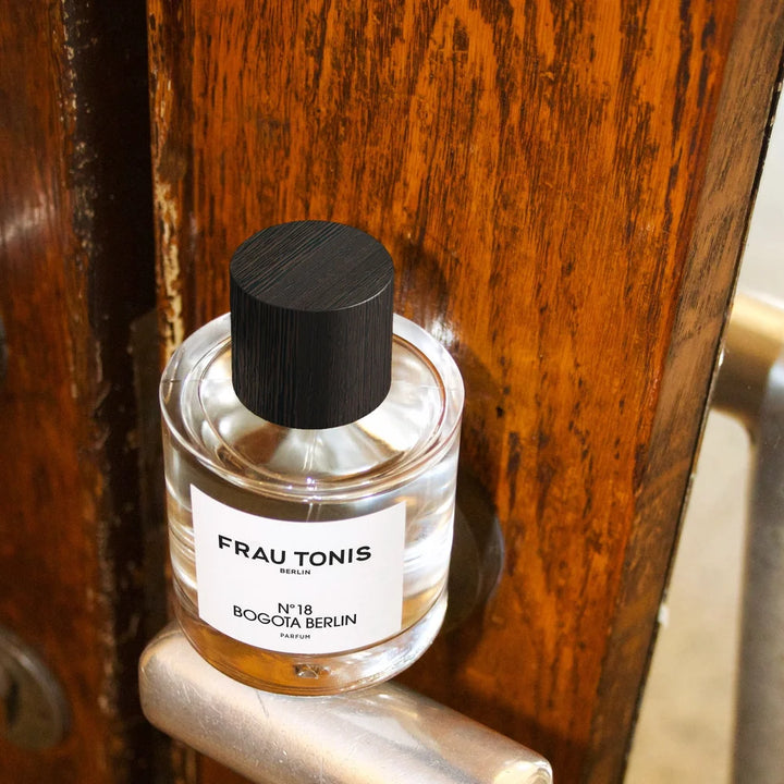 No 18 Bogota Berlin Parfum Intense - still life