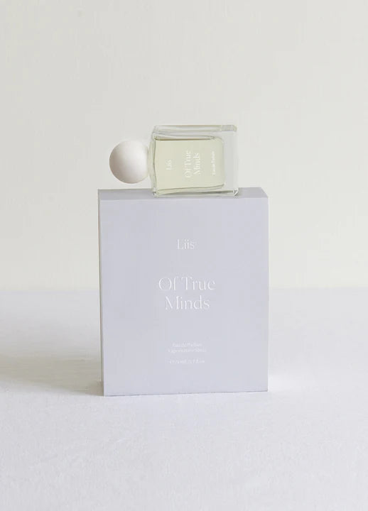 Of True Minds von Liis - auf Verpackungsbox