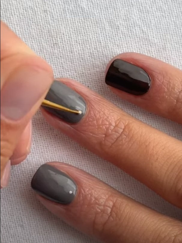 Kure Bazaar Nail polish Ardoise nails with dot