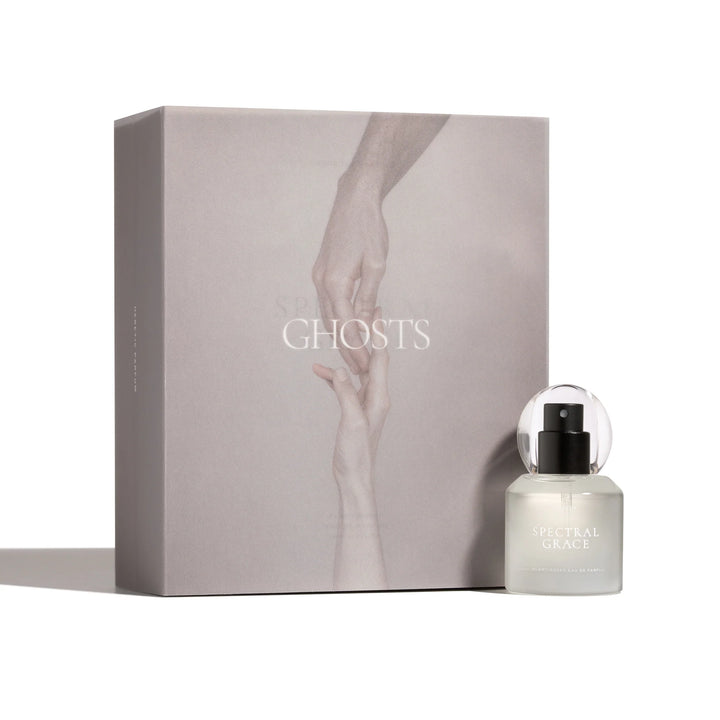 Spectral Grace Eau de Parfum von Heretic Parfum mit Verpackung