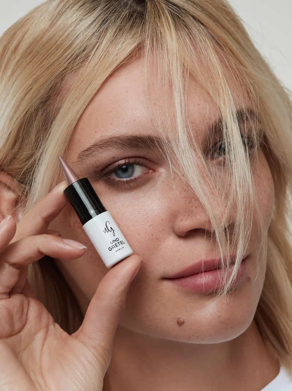 Luk Cream Eye Stick Powder Rose 04 - Full Face Look