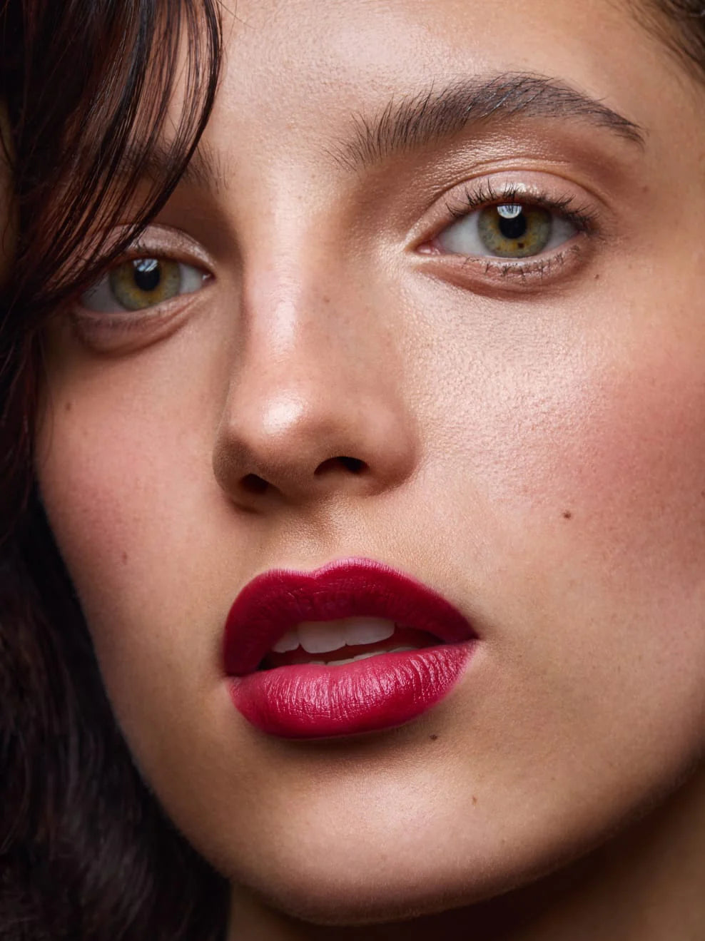Und Gretel Tagarot geschminkte Lippen - Love Berry 07