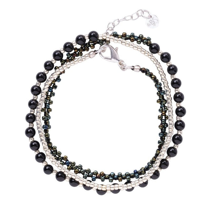 Pulsera Beloved de color plata y ónix negro