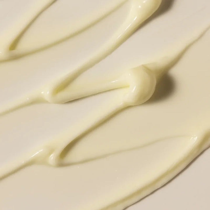 Grace Gentle Cream Cleanser & Make-up Remover Texture