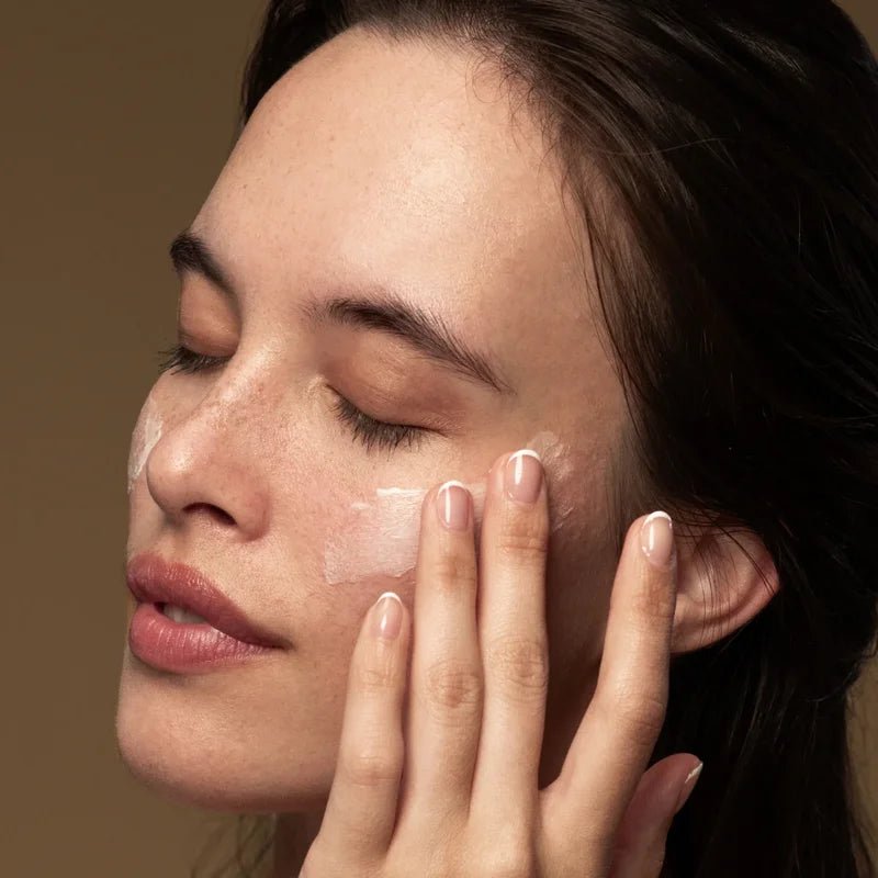 Lime Caviar Collagen-Rich Firming Cream on Skin