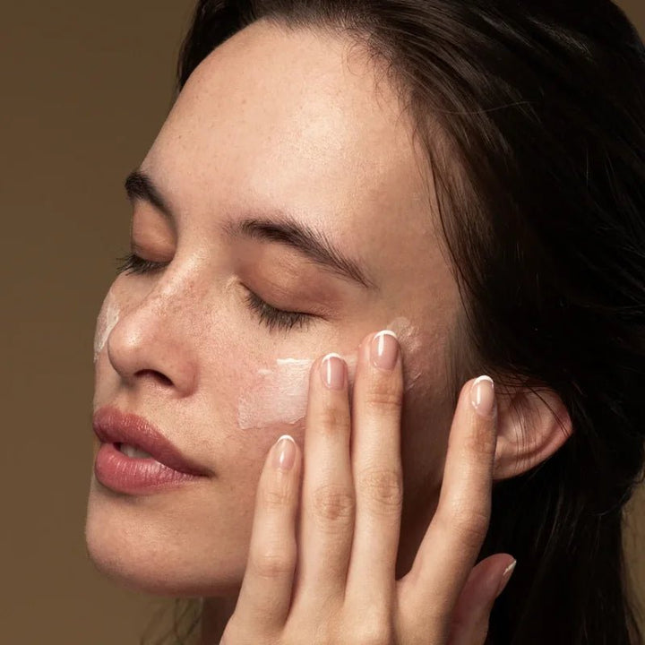 Lime Caviar Collagen-Rich Firming Cream on Skin