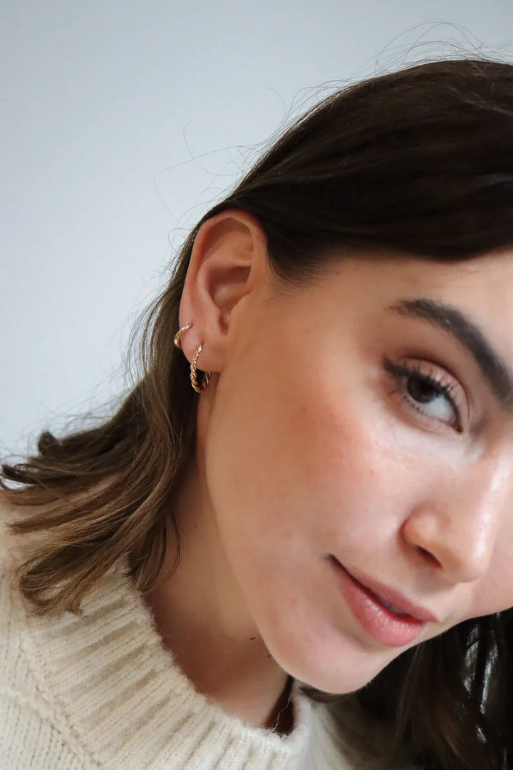 Waekura Earrings Narcisse S wirkt elegant und leicht