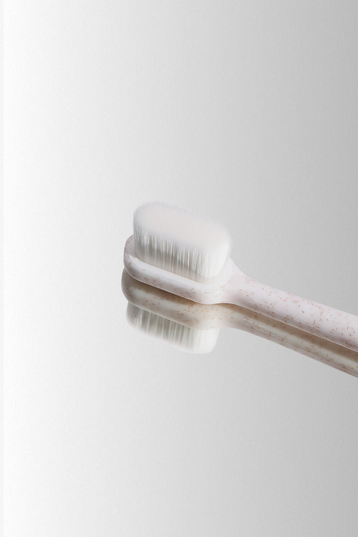 The Smilist Pro Polishing Toothbrush Mood