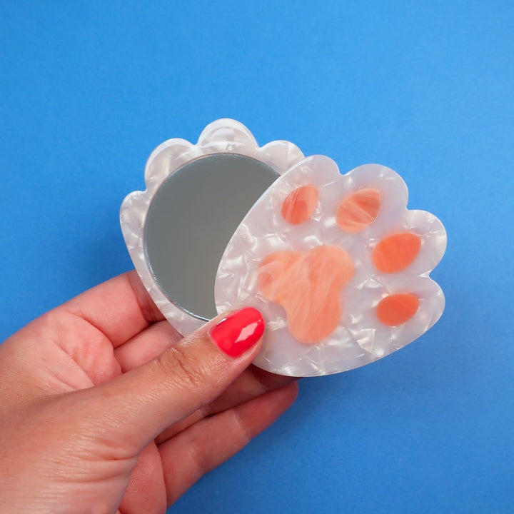 Coucou Suzette Cat Paw Mirror - details with hand model