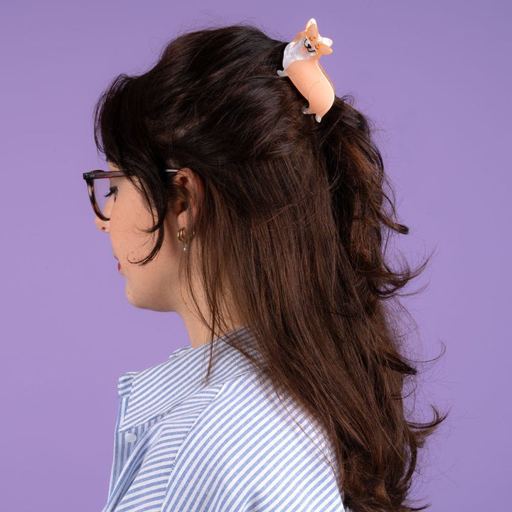 Coucou Suzette Corgi Hair Claw - Model wearing picture