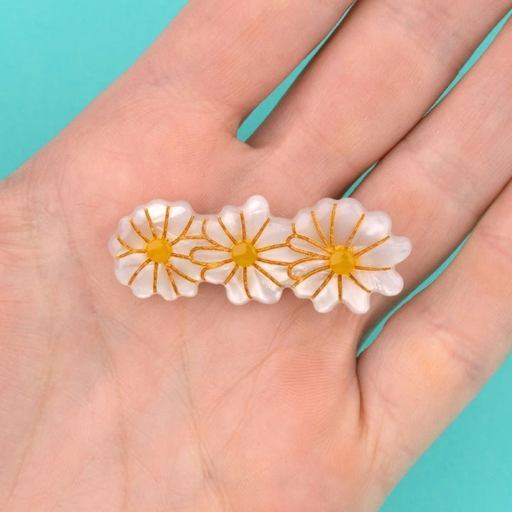 Coucou Suzette Daisies Hair Clip - Hand Model
