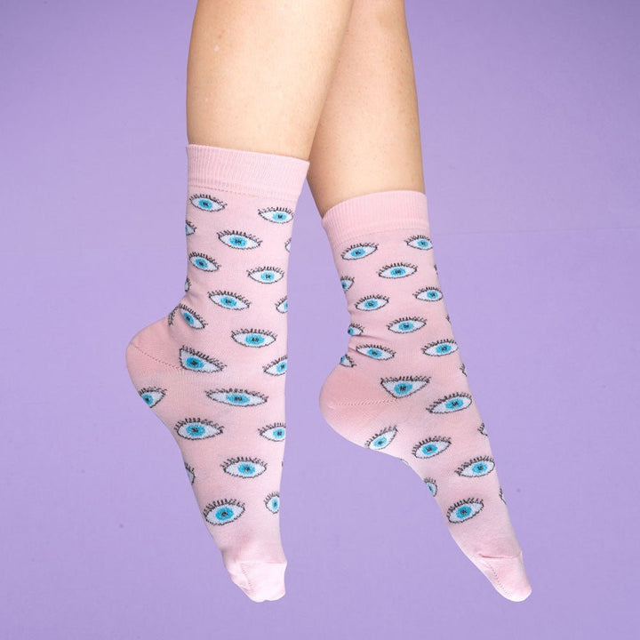 Coucou Suzette Eye Socks - Model purple background