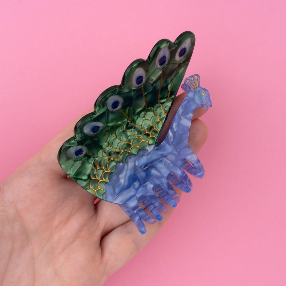 Peacock Hair Claw - Hand Model Details