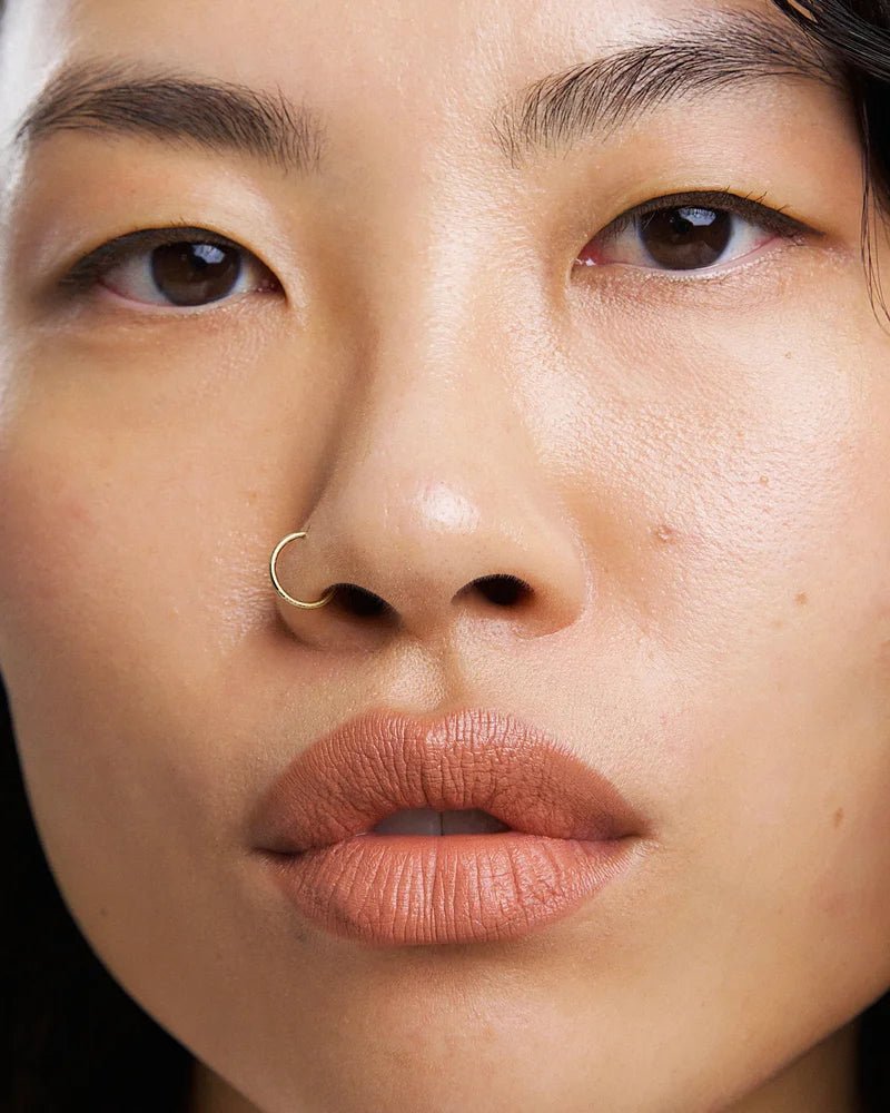 Coco Crayon Muse on lips 3