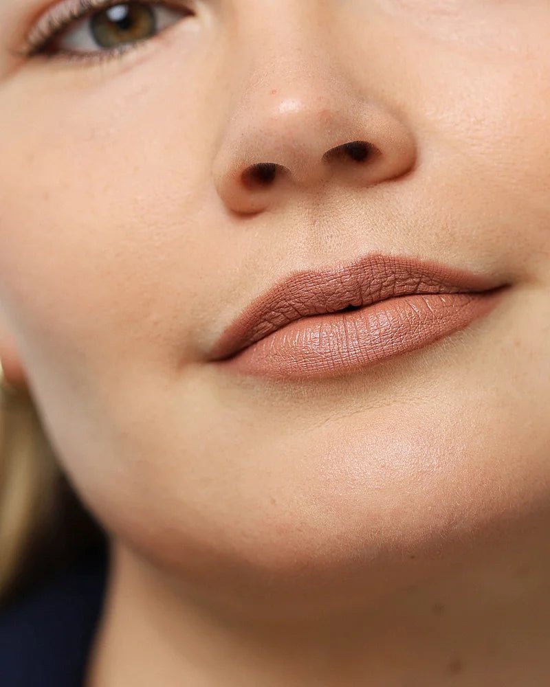 Coco Crayon Aura Lips