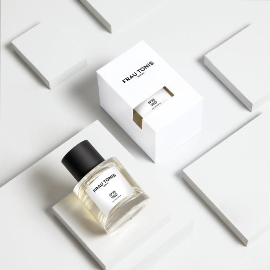 Frau Tonis Parfum No 33 Vild - Embalaje de humor