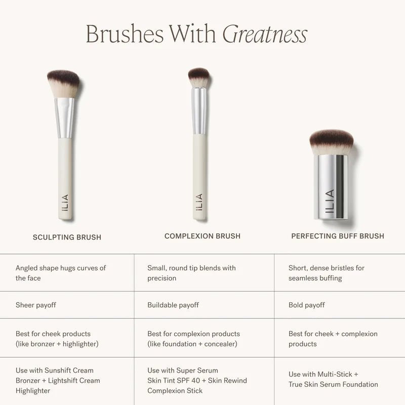 ILIA Beauty Lightshift Cream Highlighter - Pinsel zur Anwendung