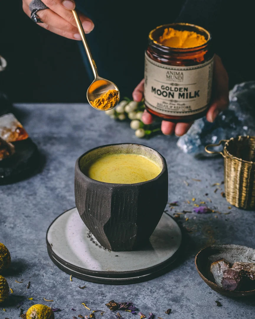 Golden Moon Milk: Relax & Restore tut uns schmeckt gut