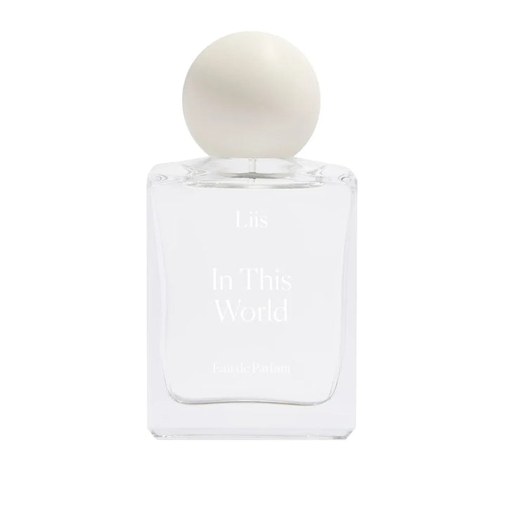 Liis In This World Eau de Parfum Flakon frontal auf weißem Hintergrund