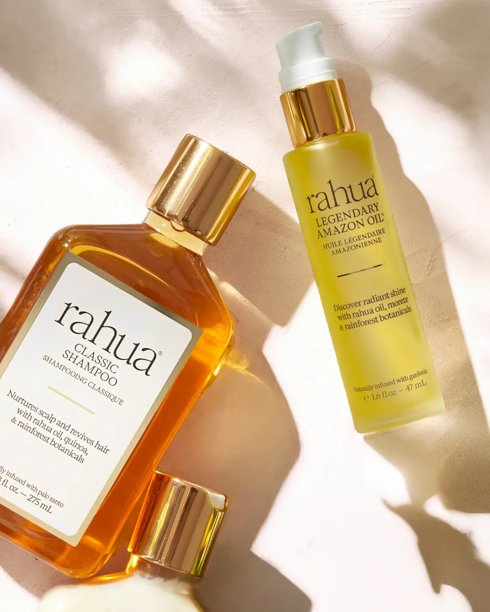 Rahua Legendary Amazon Oil und Rahua Shampoo nebeneinander