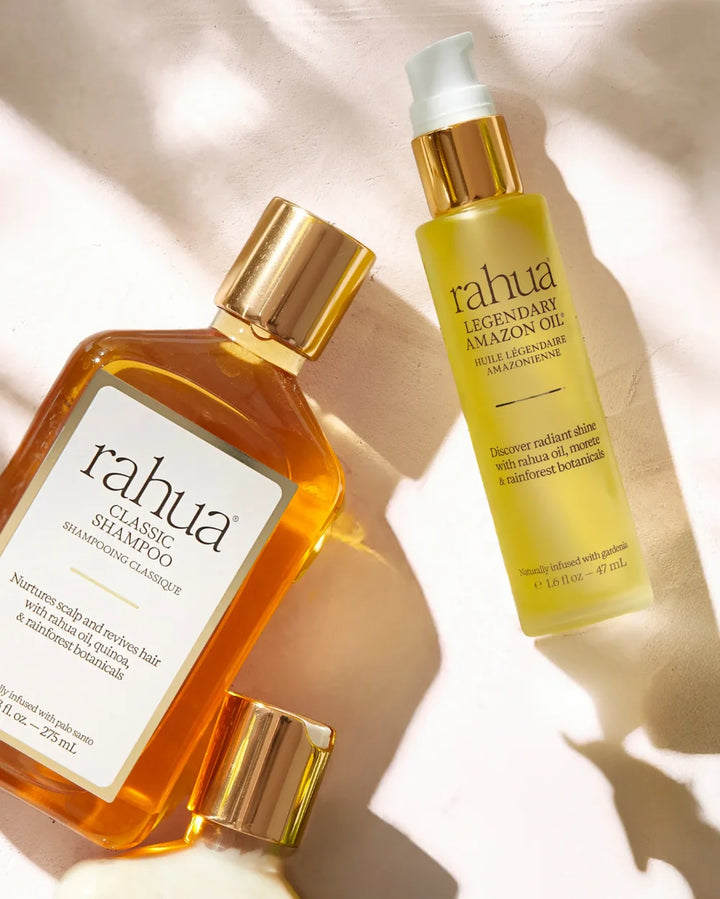 Rahua Legendary Amazon Oil und Rahua Shampoo nebeneinander