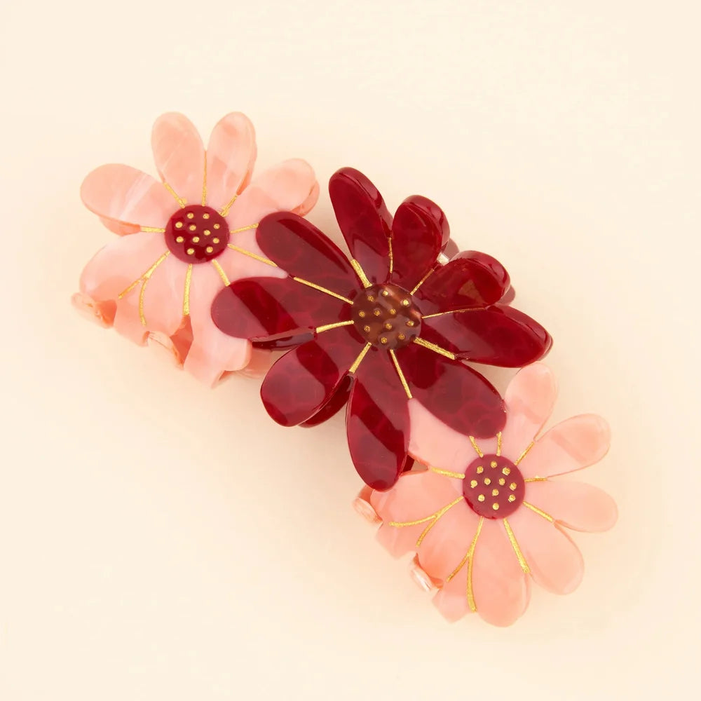 Pink Flower Trio Hair Claw von Coucou Suzette mit drei rosa und himbeerroten Blüten