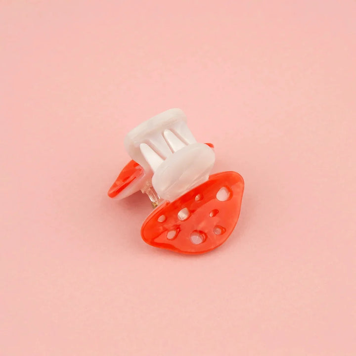 Rückseite der Mushroom Mini Hair Claw mit Zähnen aus Cellulose-Acetat