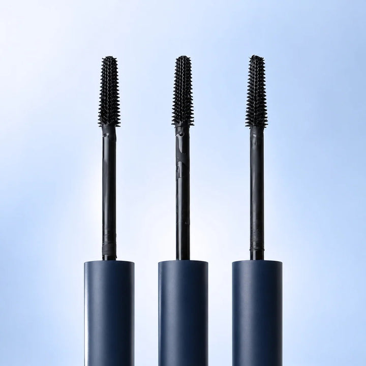 Pure U. Lengthening Mascara – drei Bürstenansichten mit feinen Silikonborsten