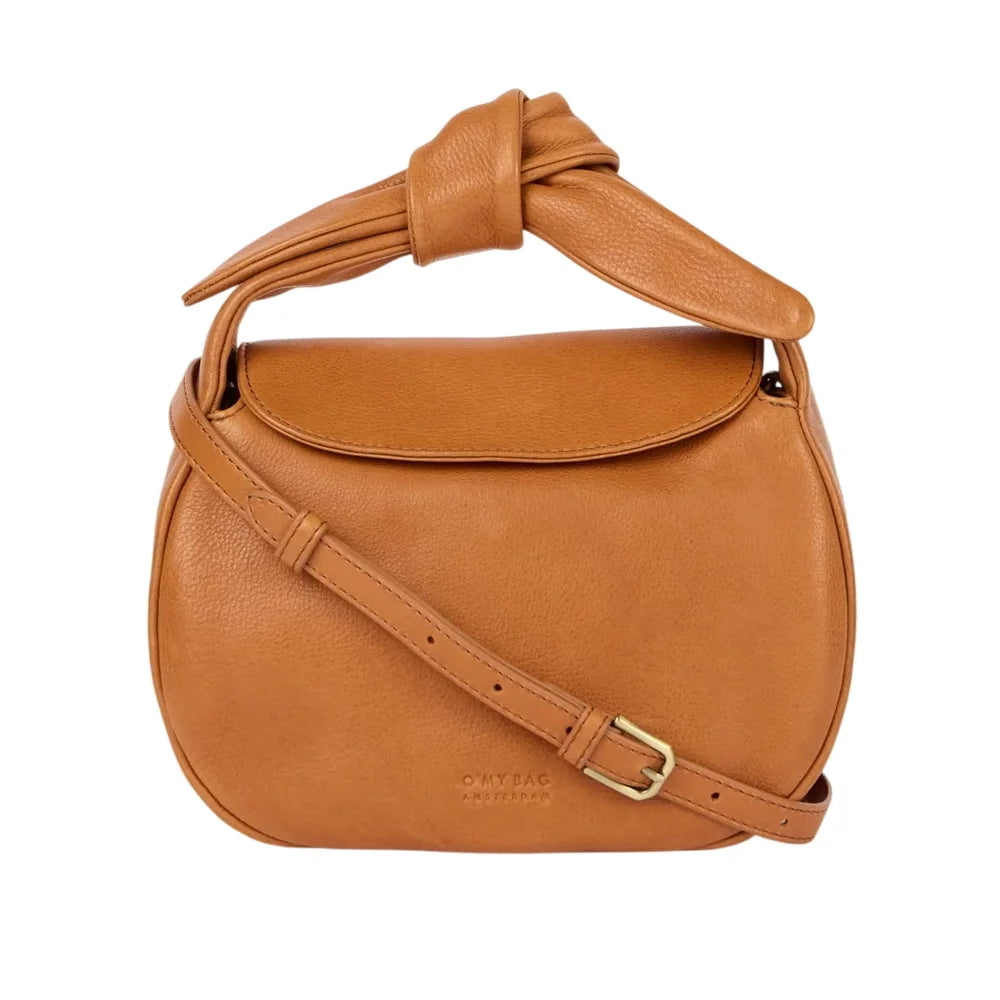 O My Bag Coco Croissant Wild Oak – braune Ledertasche aus weichem Echtleder mit Knotenhenkel und Crossbody-Riemen