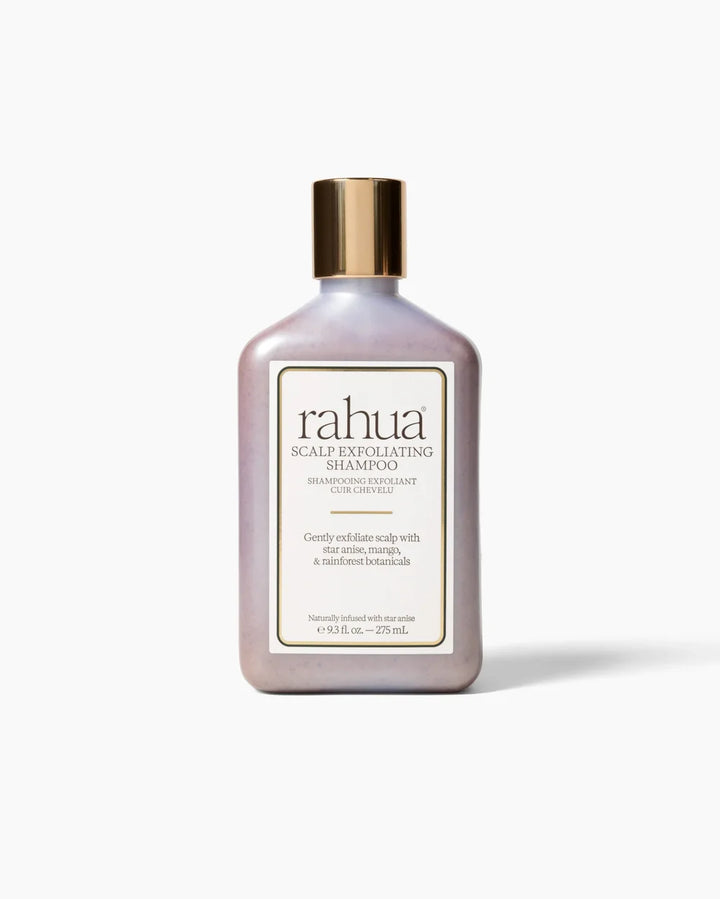 Rahua Scalp Exfoliating Shampoo in der Flasche vor hellem Hintergrund