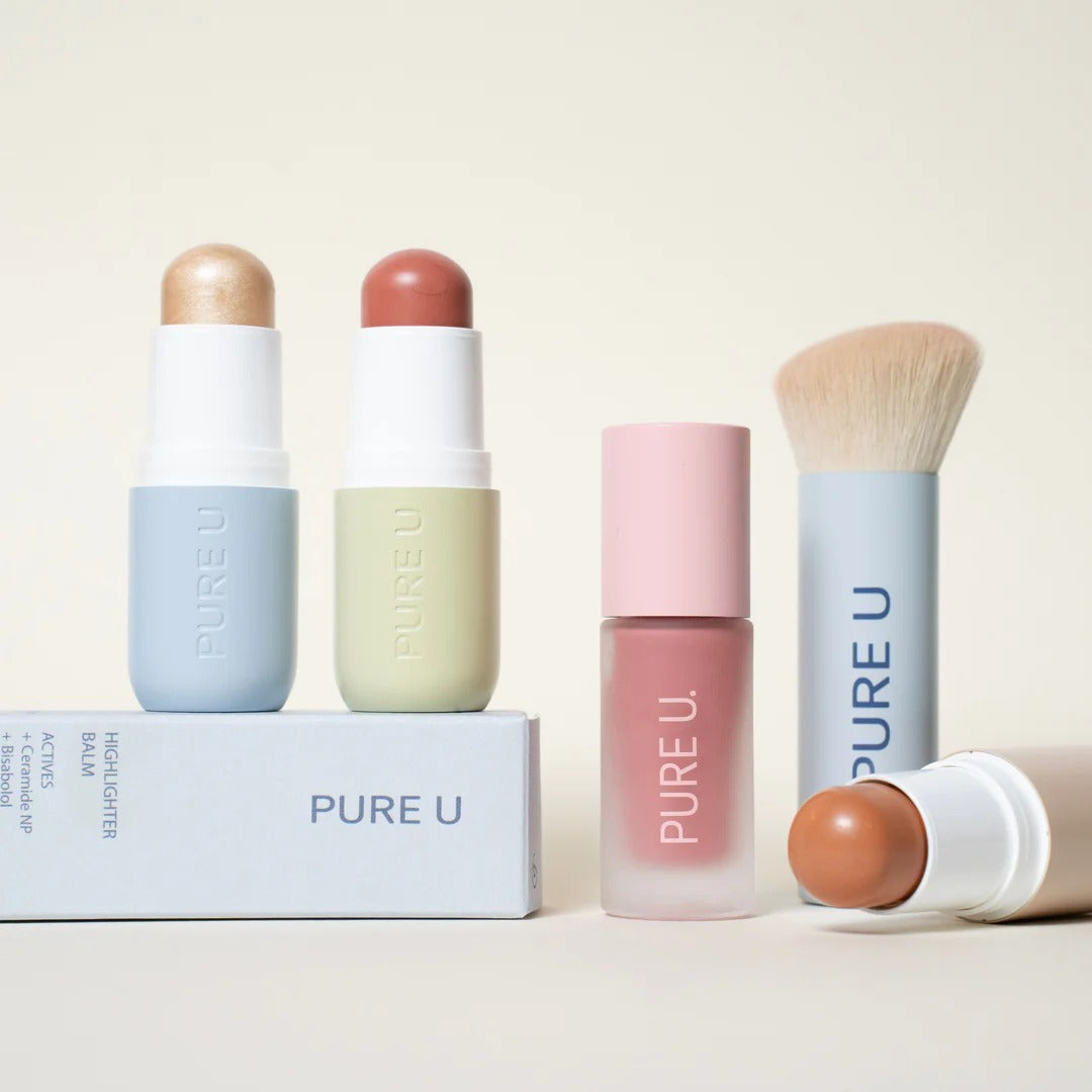 Highlighter Balm Anwendung - veganer Highlighter mit pflegenden Inhaltsstoffen wie Jojobaöl und Squalan