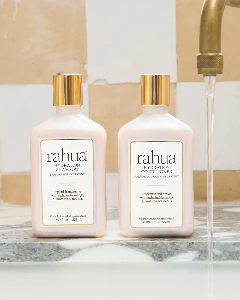 Glanz
Rahua Hydration Shampoo und Conditioner als natürliche Haarpflegeroutine