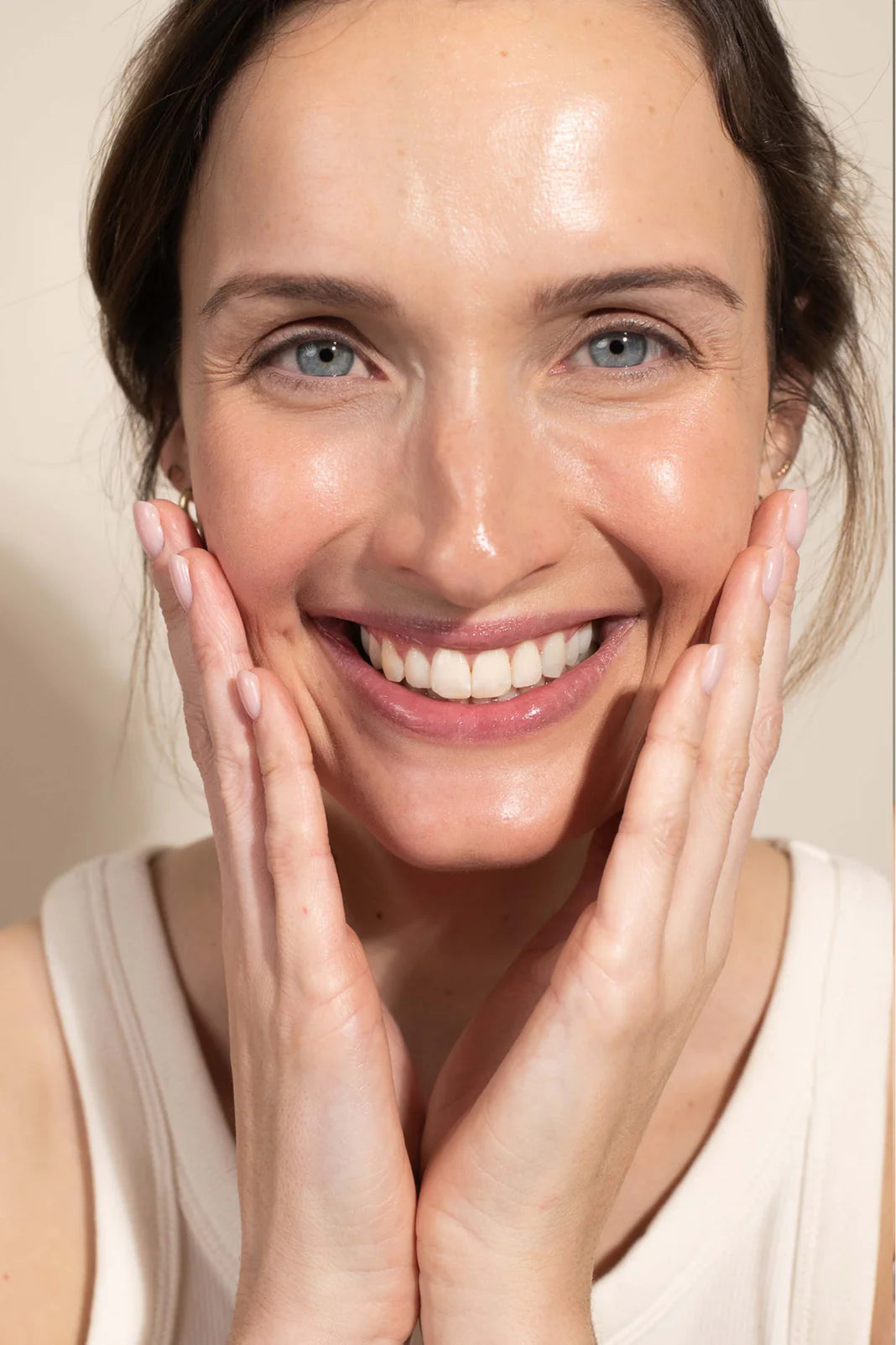Jacks Beauty Line Self Tan Drops - Model Anwendung