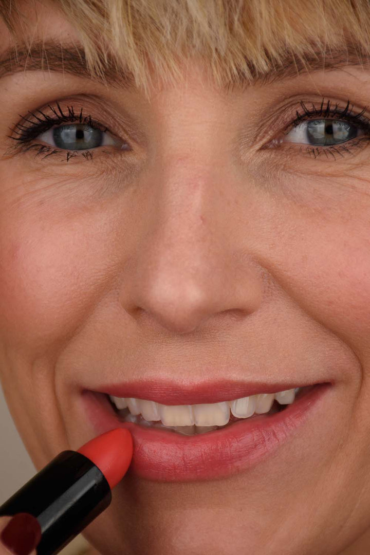 Sheer Lipstick Coral Lips