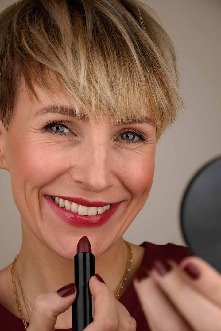 Sheer Lipstick Dark Red Lips