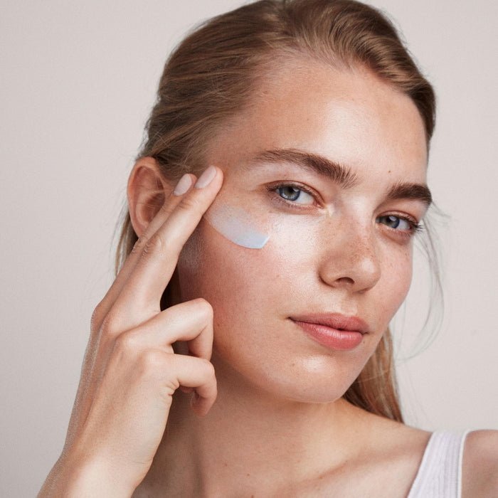 Kjaer Weis The Beautiful Night Potion - on skin